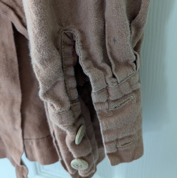 Linenfox Button Down - Picture 4 of 8